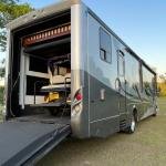 CL37 Motorhome - and Toy Houler Newmar