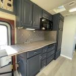 CL37 Motorhome - and Toy Houler Newmar