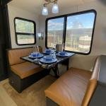 CL37 Motorhome - and Toy Houler Newmar