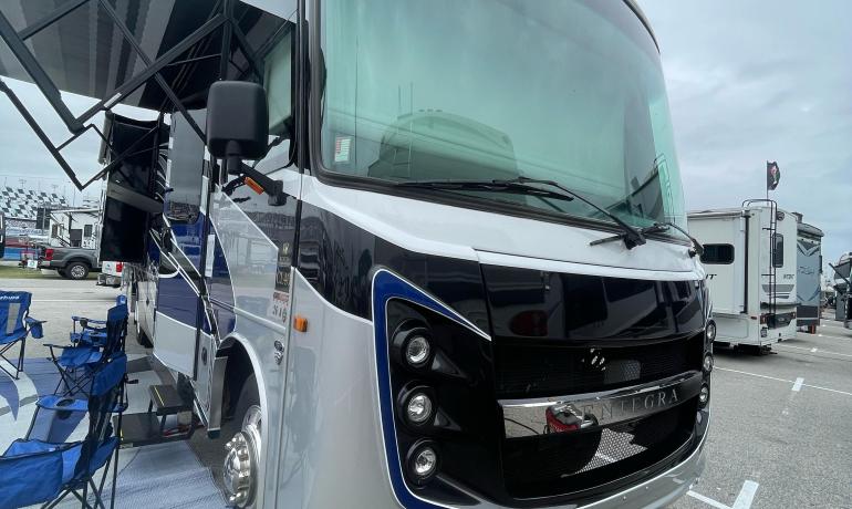 CL40 MotorHome CLASS A 2021 Entrega Coach Vision XL Class A