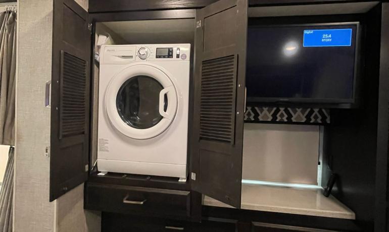 CL40 MotorHome CLASS A 2021 Entrega Coach Vision XL Class A